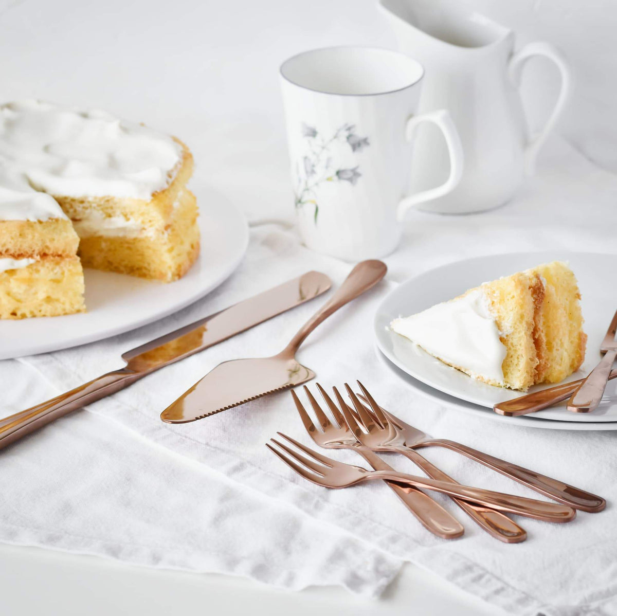 Rose gold store cake serving set