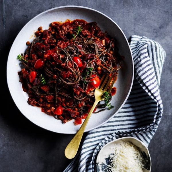 Black bean spaghetti bolognese (gut health)