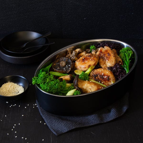 Black rice bowl with chicken and mushroom (gut health)