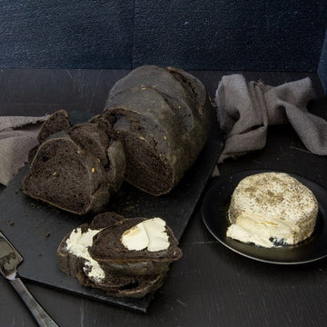 Black rye bread