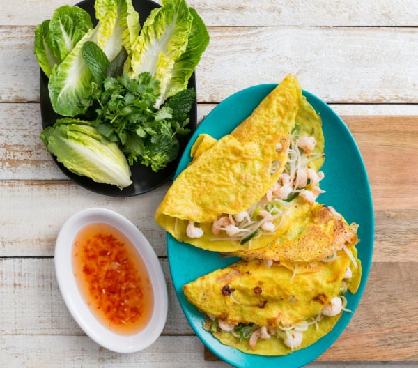 Banh xeo (crispy Vietnamese pancake)