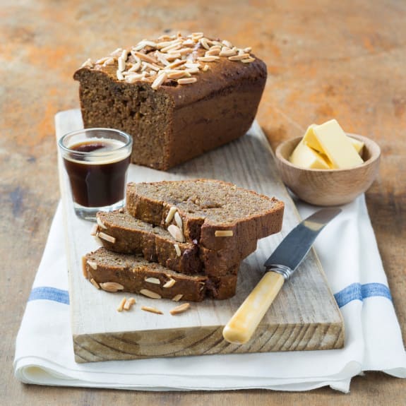 Fennel, date and nut bread