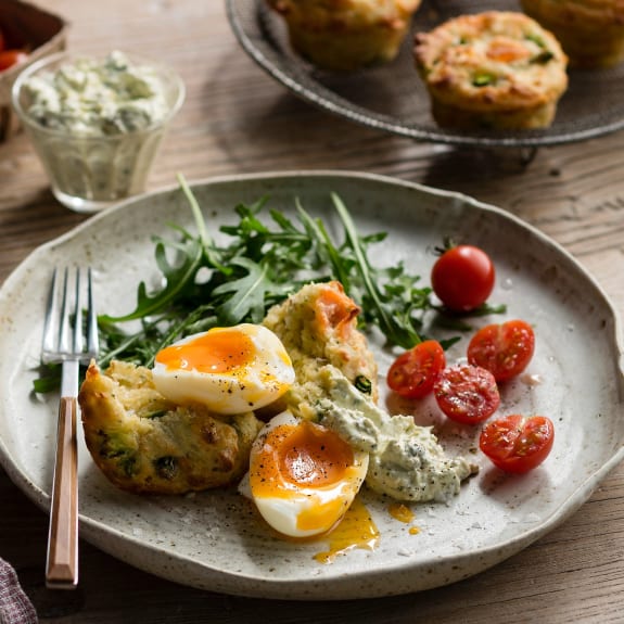 Smoked salmon muffins with steamed eggs and herbed relish