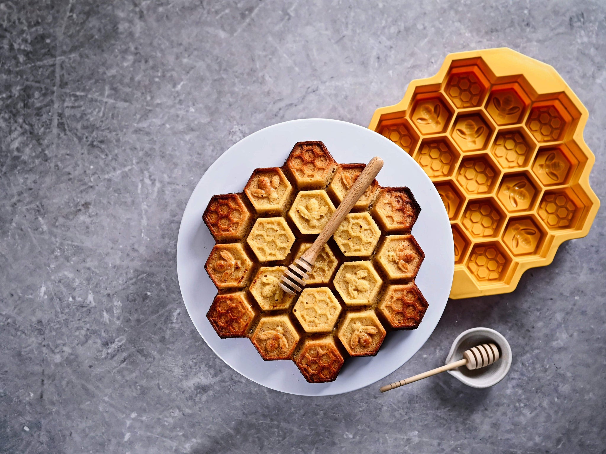 Thermomix-New-Zealand TheMix Shop Honeycomb Mould Preparation